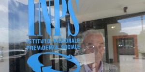 ALLARME INPS SU CONTI, DEFICIT NON LASCIA TRANQUILLI