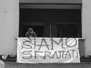 sfratti_striscione--400x300