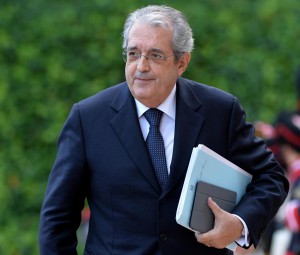 SACCOMANNI A WASHINGTON,'DALL'ITALIA PASSI AVANTI SUL DEBITO'