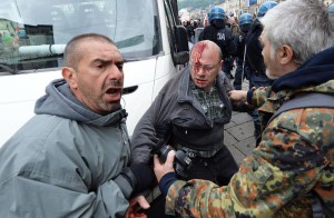 1 maggio: Torino,tafferugli antagonisti-forze ordine