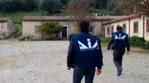 Politica e camorra, 13 arresti  In manette anche l’ex sindaco di Caserta: duro colpo al Clan dei Casalesi