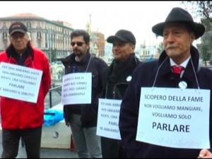 Comunali 2016 Napoli, M5S sospende 36 persone: “Ci sentiamo traditi”
