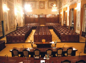 RISCHIO FALLIMENTO SICILIA: MONTI CHIEDE CONFERMA DIMISSIONI DI LOMBARDO