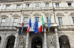 Parigi: Piemonte, bandiere a lutto in Consiglio e giunta