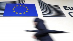 Scandalo rimborsi alla Ue: così i partiti euroscettici hanno truffato Strasburgo