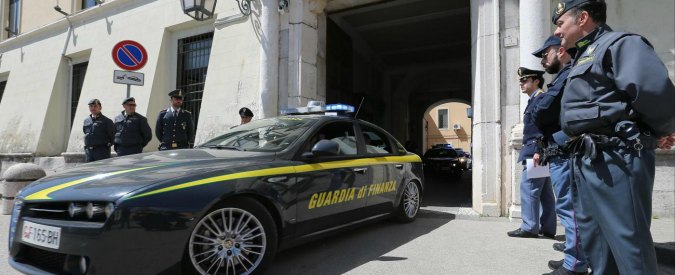 Appalti truccati in Campania, 69 misure di custodia: arrestati anche politici e imprenditori