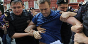 News, Russia, arrestati 750 oppositori a Mosca, 900 a San Pietroburgo