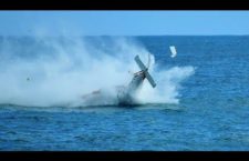 Caccia militare precipita in mare (VIDEO) durante Air Show 2017 a Terracina: muore il pilota