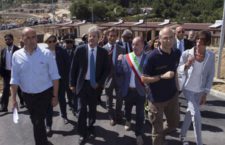 Il premier Paolo Gentiloni è atteso ad Accumoli per un sopralluogo nei cantieri del progetto Sae-Cns, 5 luglio 2017. ANSA/BARCHIELLI/UFFICIO STAMPA PALAZZO CHIGI ++ NO SALES, EDITORIAL USE ONLY ++