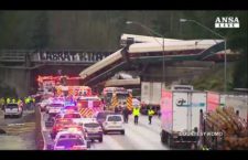 Treno Amtrak deraglia a Seattle, 3 morti e decine di feriti