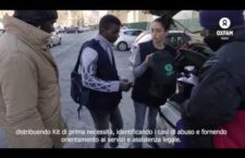 Ventimiglia, la denuncia di Oxfam: “La polizia francese taglia le scarpe ai bambini migranti” [VIDEO]