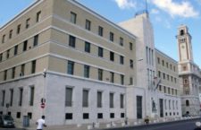 Procura di Bari: «La Regione Puglia ha assunto senza concorso molti amici e parenti»