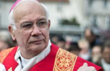 Vescovo Lalanne CHOC: “Non so se la pedofilia è un peccato”,