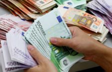 Bonus 80 euro, oltre 2100 false assunzioni per incassarlo: 8 imprenditori denunciati