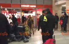Poliziotto aggredito a morsi da un nigeriano alla stazione di Torino Porta Nuova [VIDEO]