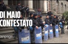 Di Maio contestato a Napoli diserta il convegno: “È alleato della Lega, non può parlare di legalità”