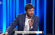 Di Battista: “Salvini si berlusconizza sempre di più, farà trapianti, inizierà a mettere i tacchi”