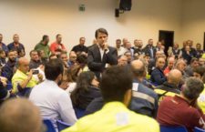 Ex Ilva, Governo vs ArcelorMittal/ Conte a Taranto accolto dagli applausi. Di Maio: “Rispetti i patti”