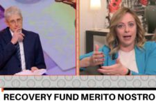 Per Giorgia Meloni i soldi del Recovery Fund sono merito suo: peccato che FdI si astenne [VIDEO]