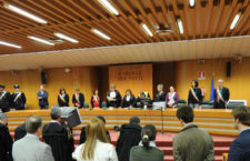 Il presidente della Corte di Assise di Torino Maria Iannibelli legge la sentenza del processo per la strage alla Thyssenkrupp oggi 15 aprile 2011 al palazzo di Giustizia di Torino.
ANSA/DI MARCO