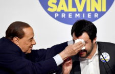 Berlusconi furibondo contro il M5S: “A Mediaset li prenderei per pulire i cessi”