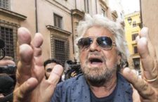Beppe Grillo: «Autostrade gratuite, ora lancio la disobbedienza civile»