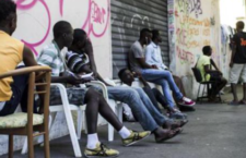 «Vogliamo Sky e l’aria condizionata»: la protesta dei migranti. Donazzan: rimandiamoli a casa