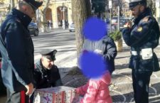 Fiuggi, non aveva ricevuto regali per Natale, bambina riceve i doni dai Carabinieri