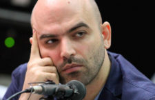 Nuovo flop al cinema per la “paranza” di Roberto Saviano, battuto dai Lego e insidiato dal cucciolo Rex
