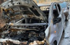 Palermo, bruciata l’auto alla militante di Libera. “Nessun incendio fermerà la nostra primavera”