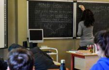 Falsi docenti a Cosenza, scoperta la centrale dei finti diplomi: i nomi dei prof coinvolti