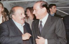 Berlusconi, è indagato pure per il fallito attentato all’amico Costanzo