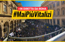 Vitalizi, M5S in piazza: “Il lupo perde il pelo ma non il vitalizio” è lo slogan.