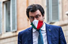 «Trasferimenti illeciti di fondi pubblici»: l’affare che fa tremare la Lega di Matteo Salvini