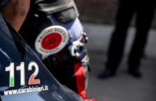 Carabinieri effettuano un posto di blocco prima del Ferragosto davanti l'Arco di Costantino, Roma, 14 agosto 2021.
ANSA/MASSIMO PERCOSSI